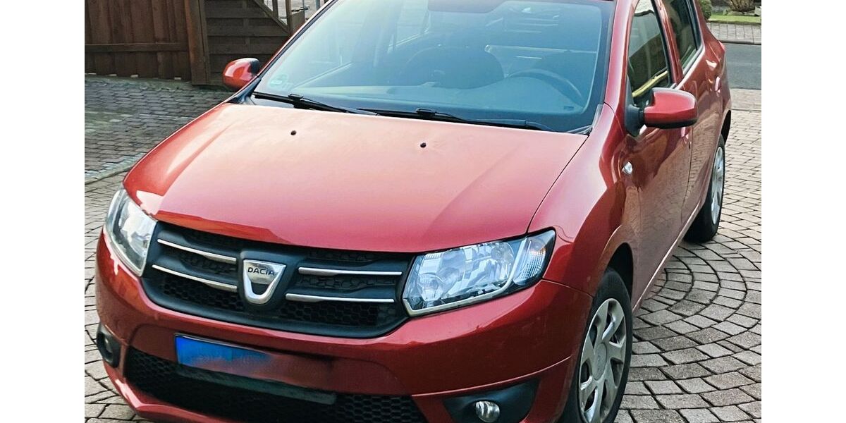 Dacia Sandero 92.000 km 8.300 &euro; Hessisch Lichtenau 37235