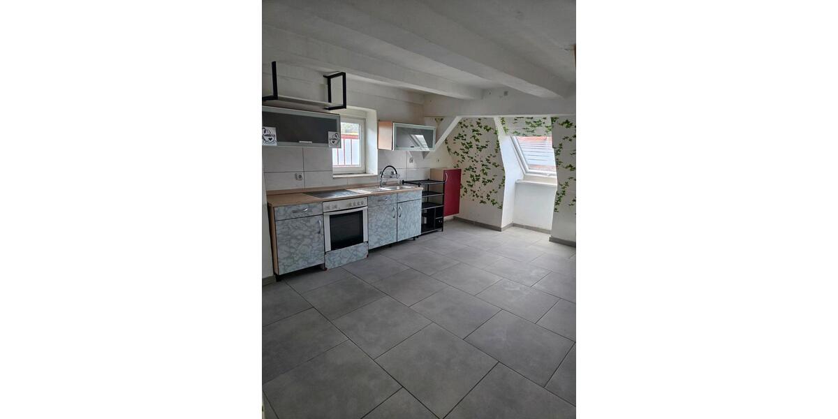 Dachgeschoßwohnung Meßkirch - 4 Zimmer, 100 m&sup2;, 700&euro; | Angebot:25540111