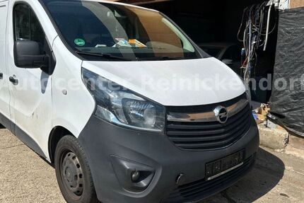 Opel Vivaro 250.000 km 7.499 &euro; BERLIN 13409