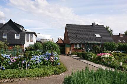 2 Häuser zur Eigennutzung oder Vermietung. (1 Haus + 3 Wohnungen) zimmer