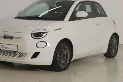 Fiat 500e 7.607 km 16.980 &euro; Pilsach 92367