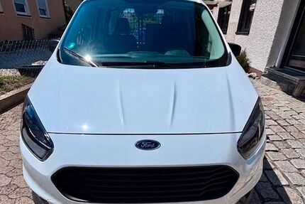 Ford Transit Courier 39.000 km 8.500 &euro; Eckental 90542