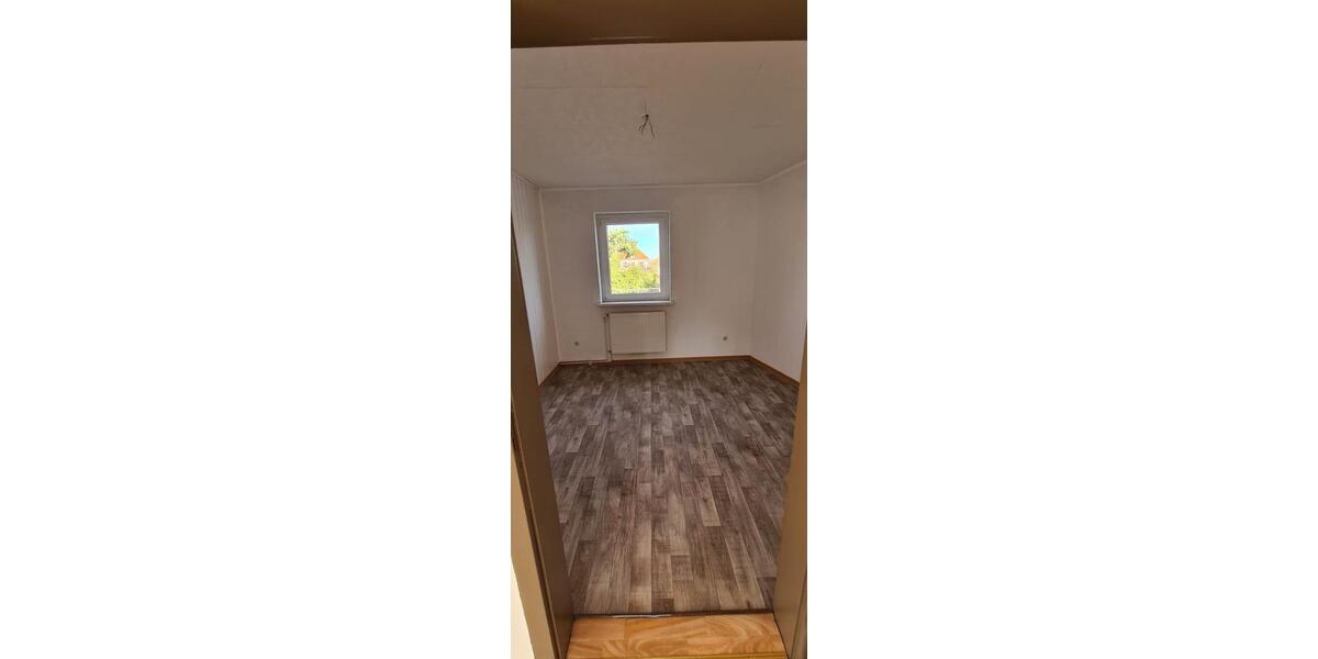 Etagenwohnung Ballenstedt - 4 Zimmer, 83 m&sup2;, 640&euro; | Angebot:26416339