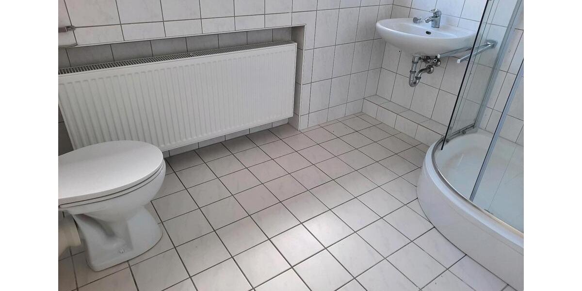 Doppelhaushälfte Bad Salzuflen - 5 Zimmer, 145 m&sup2;, 1.350&euro; | Angebot:25396680