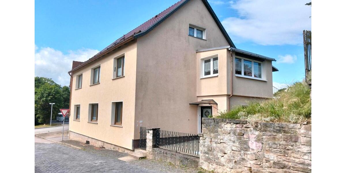 Mehrfamilienhaus, Wohnhaus Allstedt - 12 Zimmer, 190 m&sup2;, 235.000&euro; | Angebot:26824055