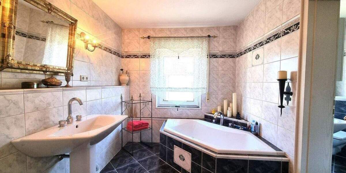Einfamilienhaus Herzogenaurach - 6 Zimmer, 148 m&sup2;, 492.000&euro; | Angebot:26730744