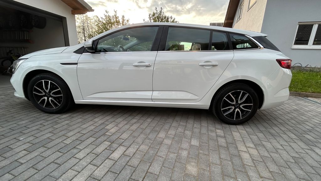 Renault Megane 114.000 km 9.200 &euro; Dierbach 76889