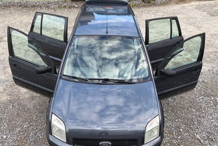 Ford Fusion 142.379 km 3.890 &euro; Böblingen 71032