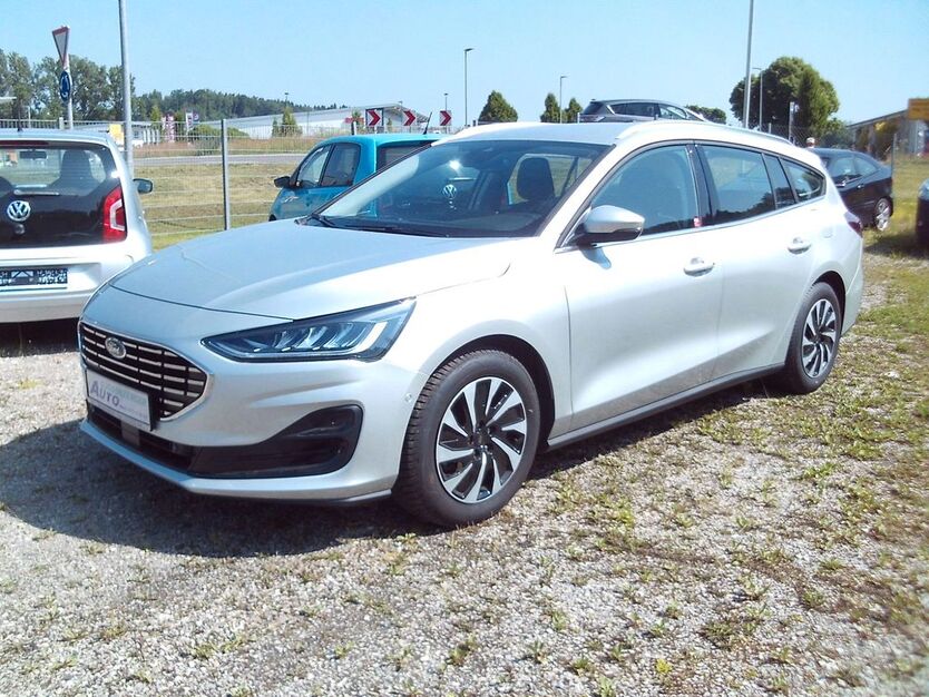 Ford Focus 1.588 km 25.980 € Pforzen 87666