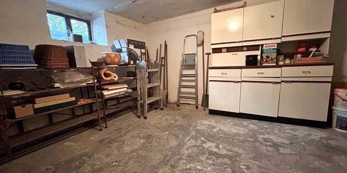 Mehrfamilienhaus, Wohnhaus Kulmbach Ziegelhütten - 8 Zimmer, 175 m&sup2;, 179.000&euro; | Angebot:26346500