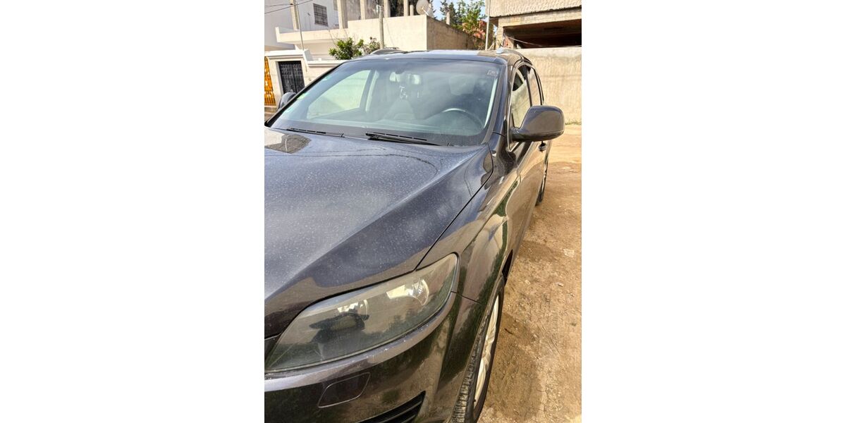 Audi Q7 238.000 km 7.900 &euro; Berlin 10969