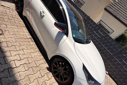 Kia pro ceed / ProCeed 123.000 km 19.000 &euro; Hamm 59077
