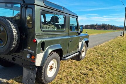 Land Rover Defender 170.000 km 22.999 &euro; Feldkirchen-Westerham 83620