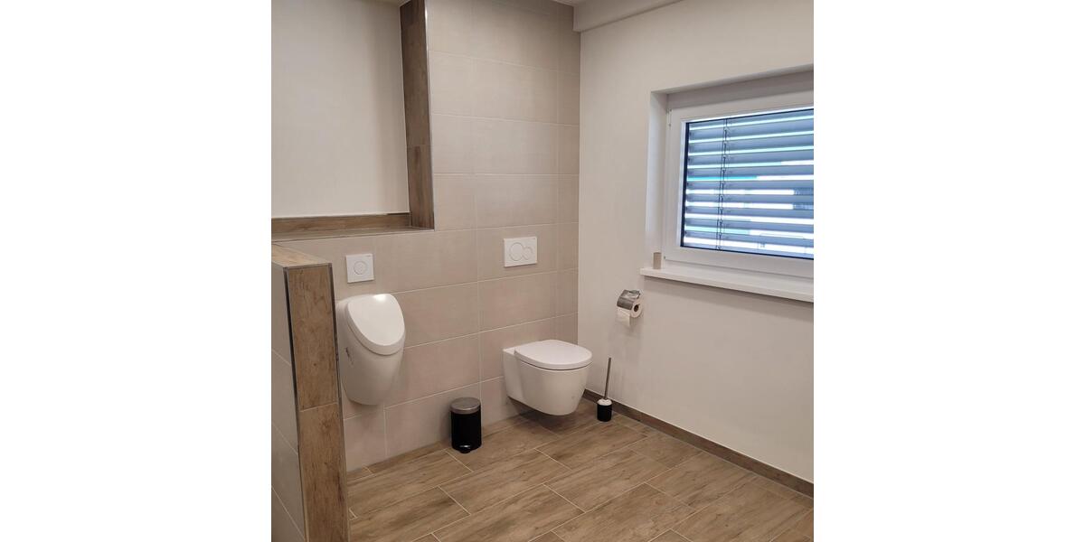Gewerbeobjekt Kist - 220&euro; | Angebot:26427347