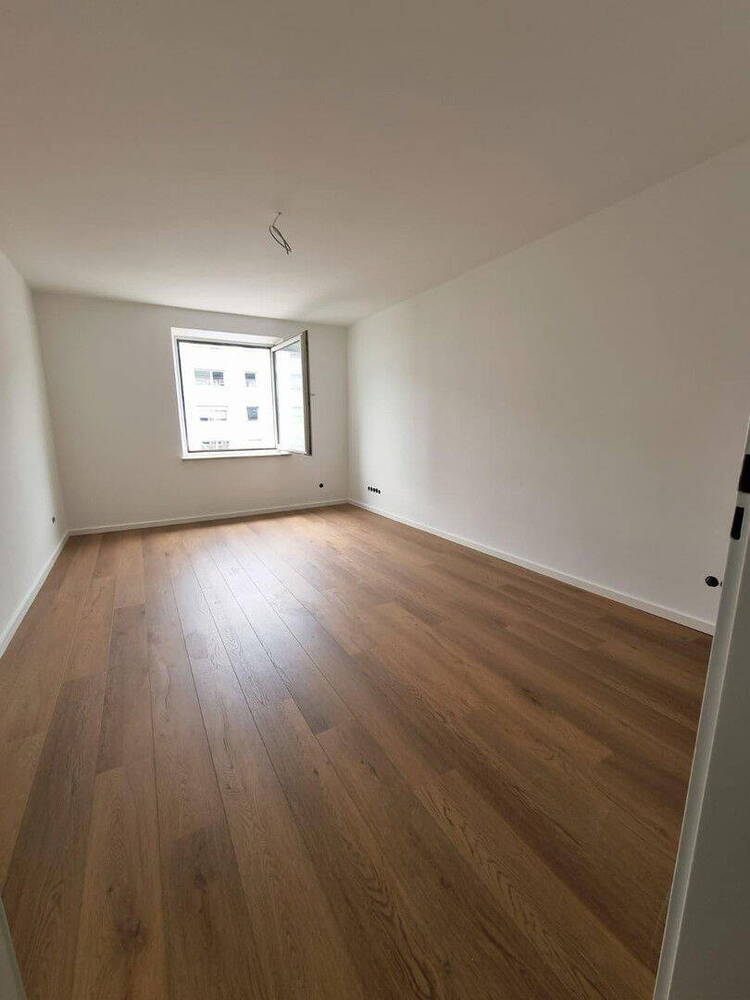 Freie, kernsanierte & helle 2,5-Zimmer-Wohnung in München Haidhausen