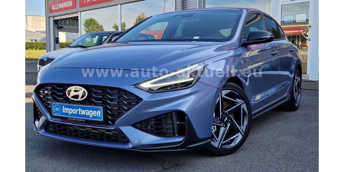 Hyundai i30 1.700 km 24.990 &euro; Nauroth 57583