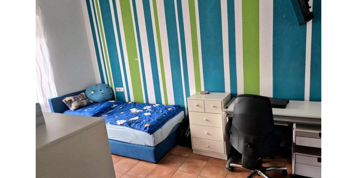 Reihenhaus Burladingen - 5 Zimmer, 140 m&sup2;, 1.000&euro; | Angebot:25413809