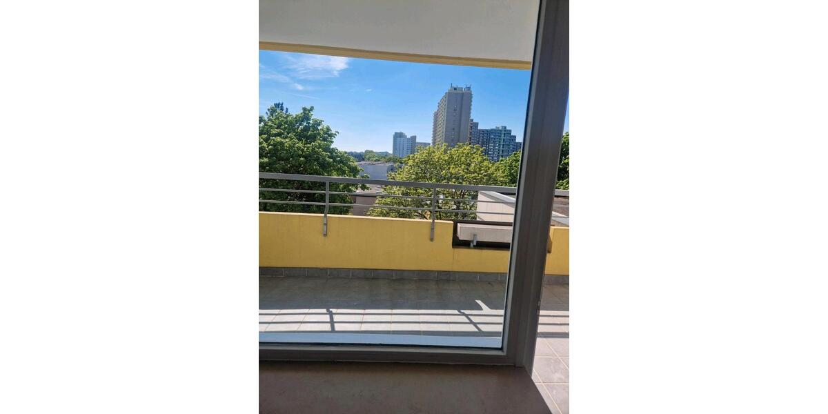 Etagenwohnung Rüsselsheim am Main - 3 Zimmer, 88 m&sup2;, 1.200&euro; | Angebot:26407505