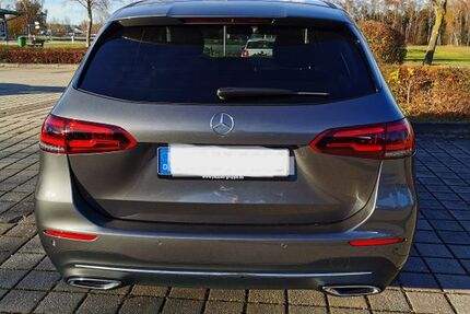 Mercedes B 220