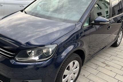 VW Touran 159.000 km 8.299 € Bad Überkingen 73337