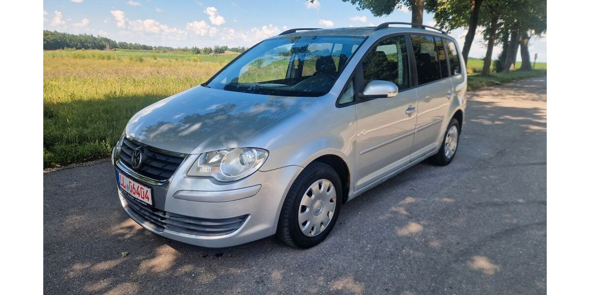 VW Touran 203.000 km 1.499 &euro; GELTENDORF 82269