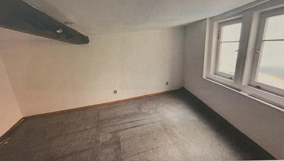 Einfamilienhaus Herborn - 5 Zimmer, 121 m&sup2;, 129.000&euro; | Angebot:26857845