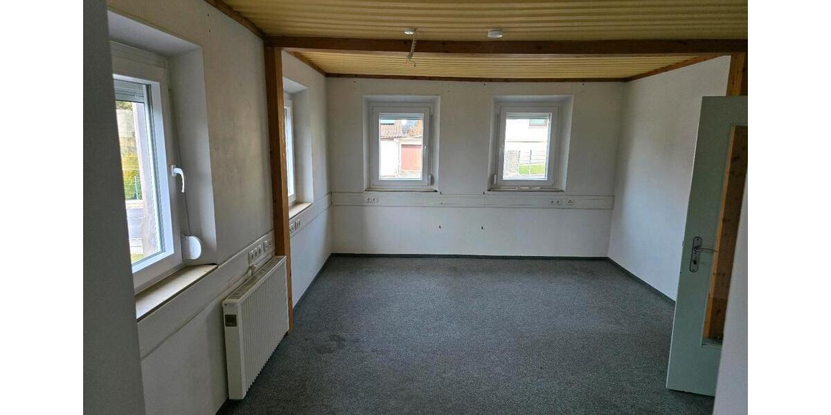Doppelhaushälfte Coburg - 1 Zimmer, 75 m&sup2;, 550&euro; | Angebot:25948211