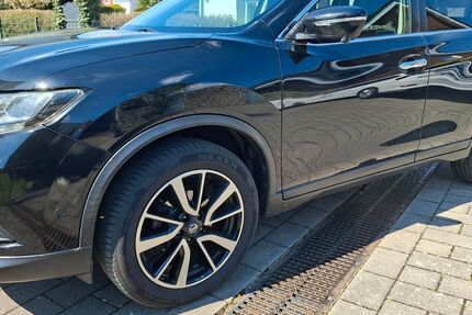 Nissan X-Trail 165.000 km 13.200 &euro; Worms 67551