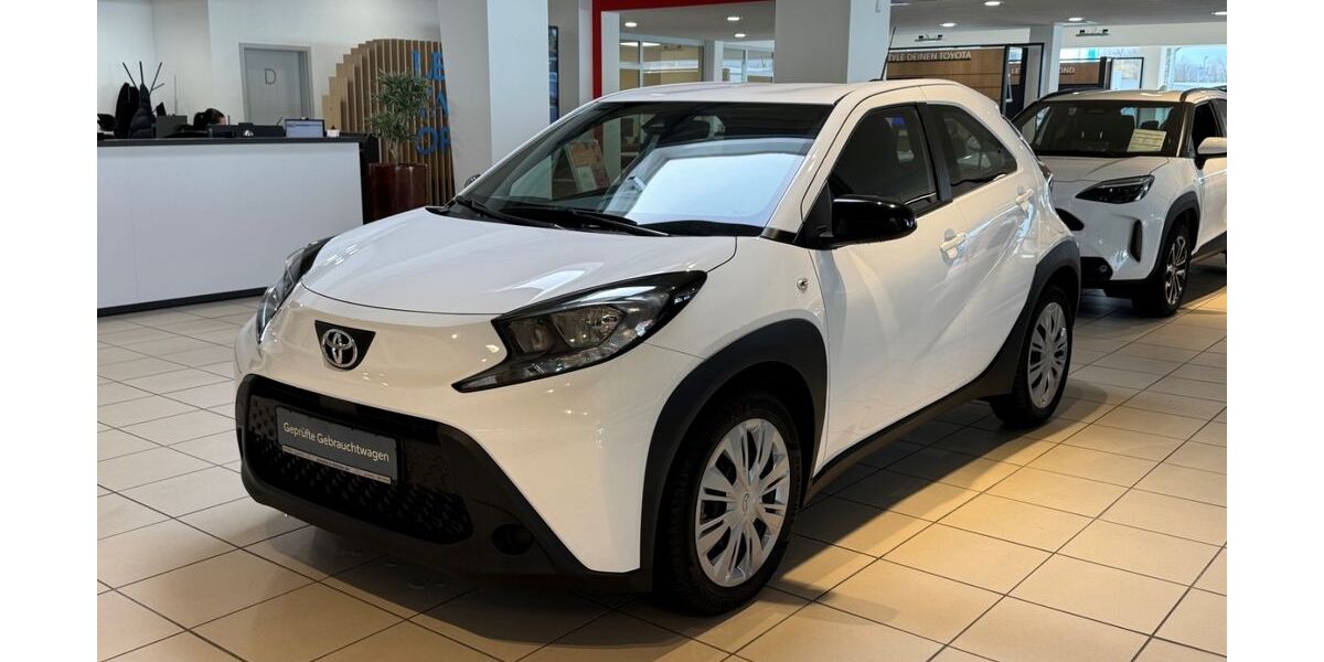 Toyota Aygo (X) 13.170 km 14.990 &euro; Bruchsal 76646