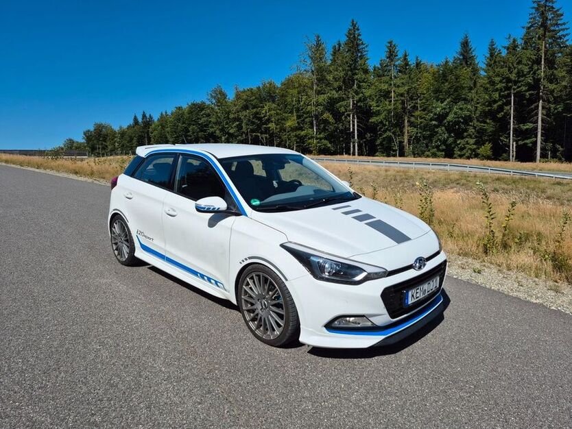 i20