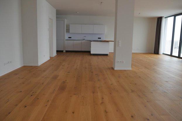 Einfamilienhaus Sankt Georgen im Schwarzwald - 3 Zimmer, 193 m&sup2;, 1.900&euro; | Angebot:26448738