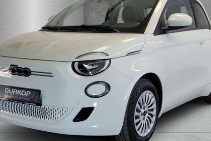 Fiat 500e 18.609 km 19.990 € Braunschweig 38126