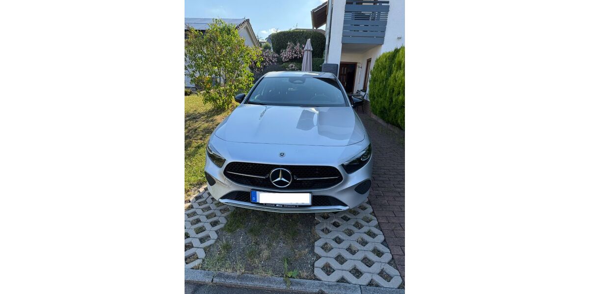 Mercedes-Benz A 200 30.000 km 27.300 &euro; Frankenberg 35066