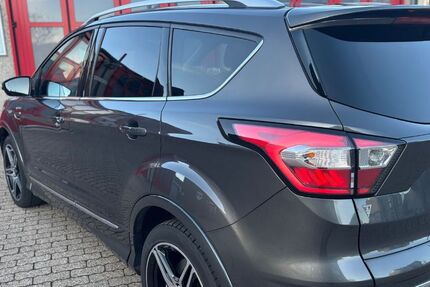 Ford Kuga 119.611 km 11.950 &euro; Übach Palenberg 52531