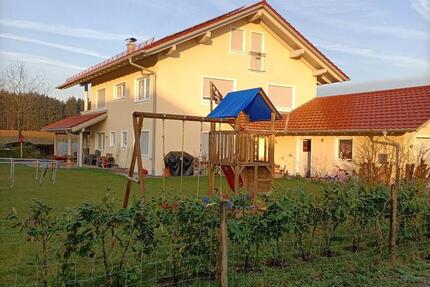 Haus Trostberg - 9 Zimmer, 250 m&sup2;, 1.276.000&euro; | Angebot:26821834