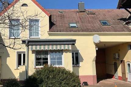 Haus zum Kaufen in Niederndodeleben 225.000 € 219 m² 6 zimmer