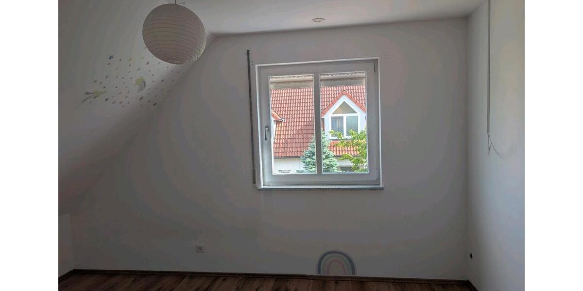 Einfamilienhaus Veitsbronn - 5 Zimmer, 144 m&sup2;, 1.675&euro; | Angebot:26134964