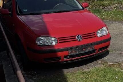 VW Golf 266.989 km 649 &euro; Hardt 78739