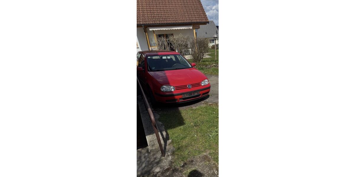 VW Golf 266.989 km 799 &euro; Hardt 78739