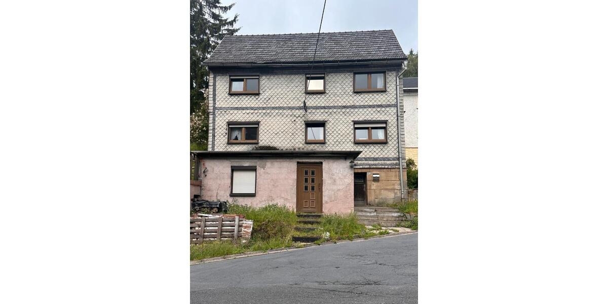 Einfamilienhaus Neustadt bei Coburg - 6 Zimmer, 190 m&sup2;, 32.000&euro; | Angebot:26830247