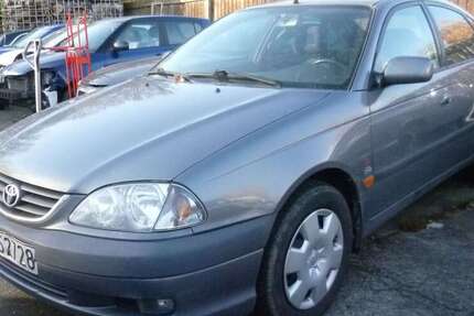 Toyota Avensis 194.548 km 2.800 € Römerberg 67354