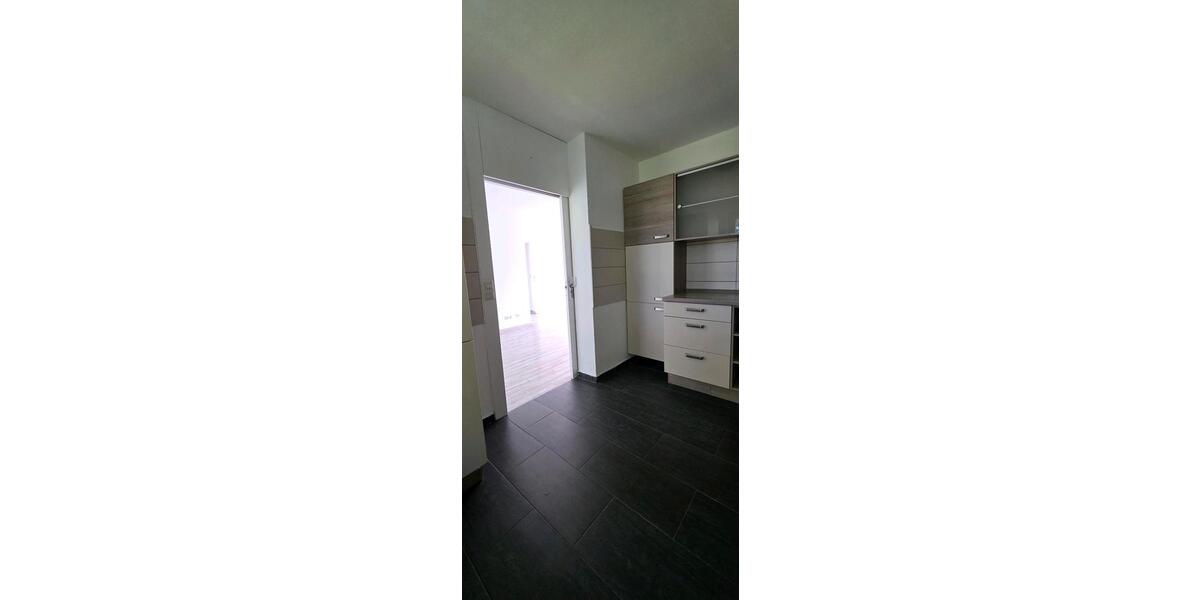 Etagenwohnung Bad Hersfeld - 3 Zimmer, 84 m&sup2;, 199.000&euro; | Angebot:24848148