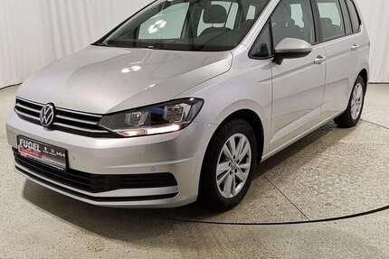 VW Touran 50.230 km 21.949 € Mittelbach 09224