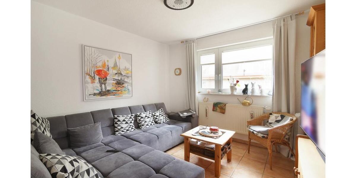 ***2 Wohn- und 2 Geschäftshäuser auf 2.234 m² großem Grundstück*** - Mehrfamilienhaus, Wohnhaus Ostrhauderfehn | Angebot:22307242