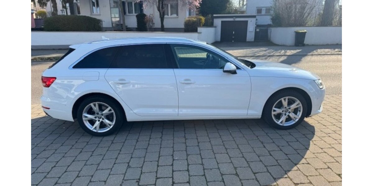 Audi A4 2.0 g-tron sport s-tronic Erdgas 154.836 km 12.500 &euro; Neckarsulm 74172
