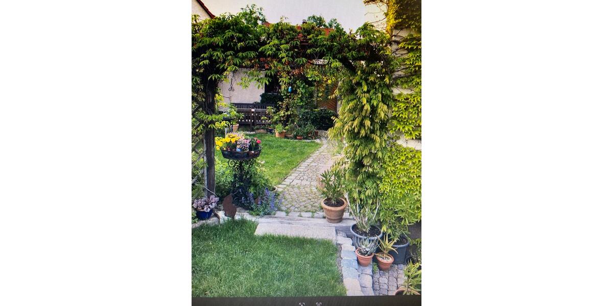 Einfamilienhaus Feucht - 5 Zimmer, 180 m&sup2;, 650.000&euro; | Angebot:27023819