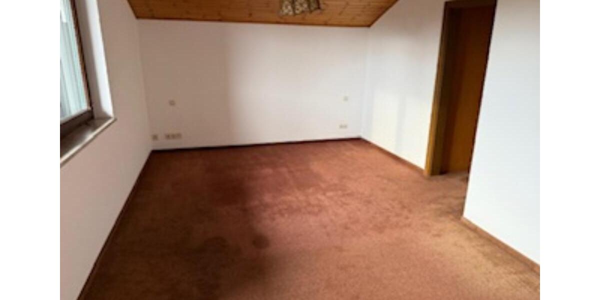 Einfamilienhaus Peine - 7 Zimmer, 180 m&sup2;, 1.800&euro; | Angebot:25418961