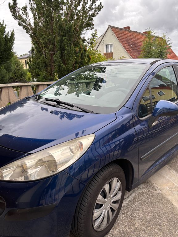 Peugeot 207 160.000 km 3.500 € Delitzsch 04509