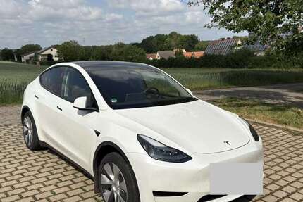 Tesla Model Y 39.000 km 34.500 &euro; Dettelbach, St 97337