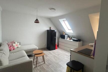 Schöne 2-Zimmer-Dachgeschosswohnung in Welper zimmer